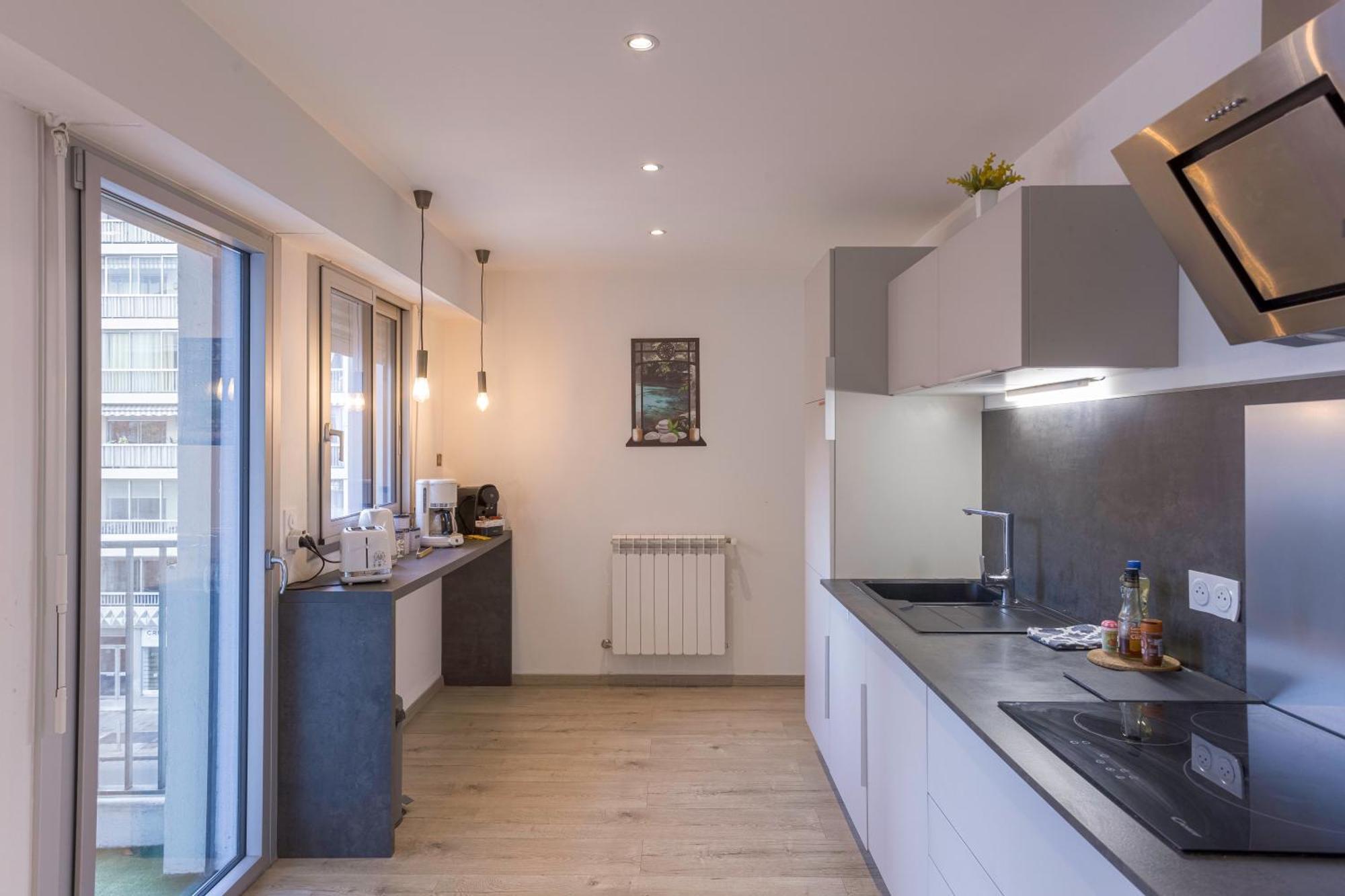 "Casa Nonna" - 16 Mn A Pied Du Palais, Parking Prive, Clim, Ascenseur Apartment Кан Екстериор снимка